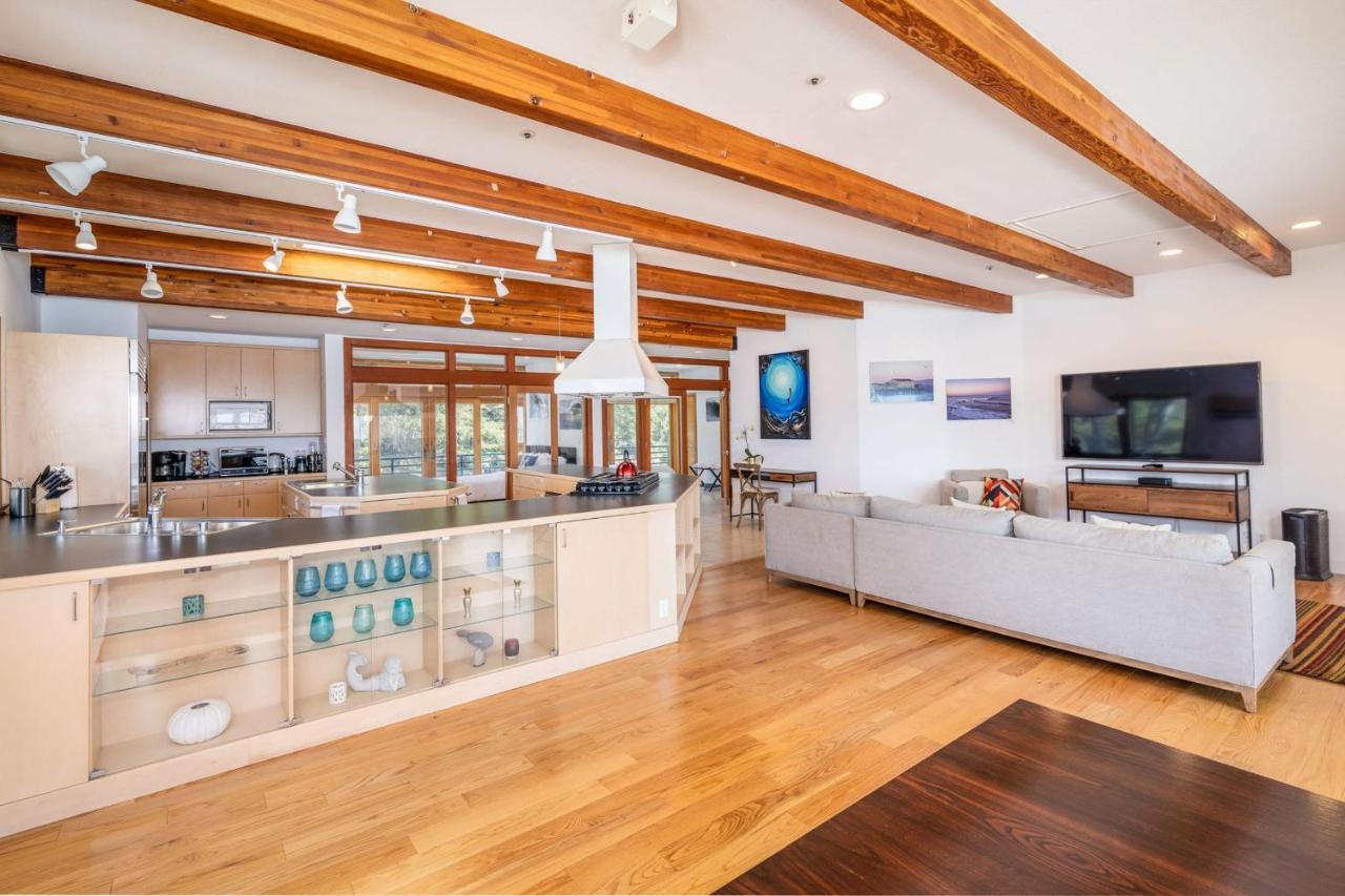 Luxury Beachfront Penthouse Walk To The Beach Restaurants Entertainment Half Moon Bay Buitenkant foto